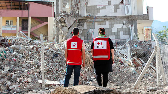 Personal från Röda Korset vid jordbävningen i Turkiet 2023. Foto: Mostphotos