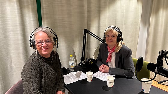 Nina Gårevik (vänster) tillsammans med Gabriella Ahlström. Foto: RKH
