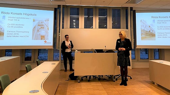 Bild av studierektor Inger Wallin Lundell och högskolelektor Anna Stålberg håller i välkomstdagarna för nya studenter.