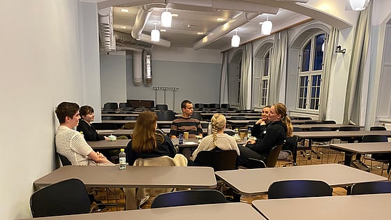 Studenter som arbetar tillsammans under en workshop. Foto: RKH