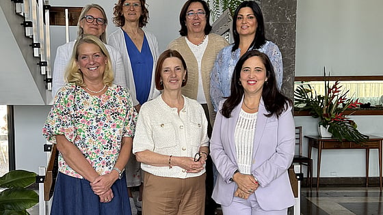 Rektor Susanne Georgsson, Prefekt Birgitta Bisholt och kommunikationsansvarig Helene Komlos Grill tillsammans med representanter från Escola Superior de Enfermagem S. José de Cluny i Funchal på Madeira, Portugal, Rektor Christina Pestana och internationell koordinator Tânia Lourenço.