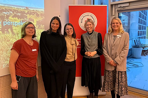 Statssekreterare Maria Nilsson på besök hos Röda Korsets Högskola. Foto: RKH
