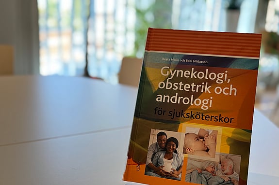 Ny bok om gynekologi, obstetrik och andrologi. Foto: RKH