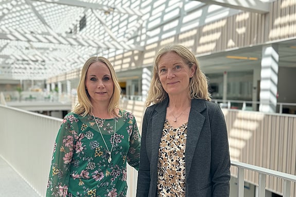 Marie Svedberg, biträdande professor och Katarina Bohm, professor. Foto: RKH