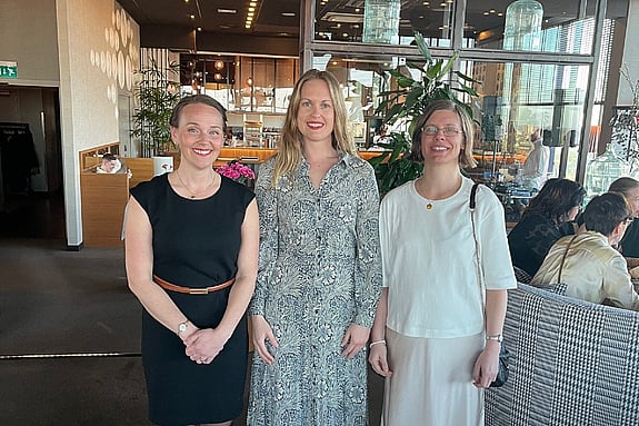 Fr. V. Maria Gottvall, Camilla Stålarm och Jenny Cadstedt på möte med Florence Network. Foto: RKH