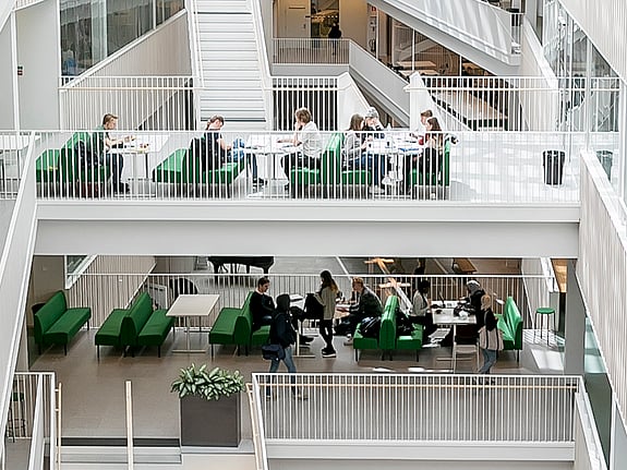 Bild över lokalerna vid Röda Korsets Högskola. Foto:RKH